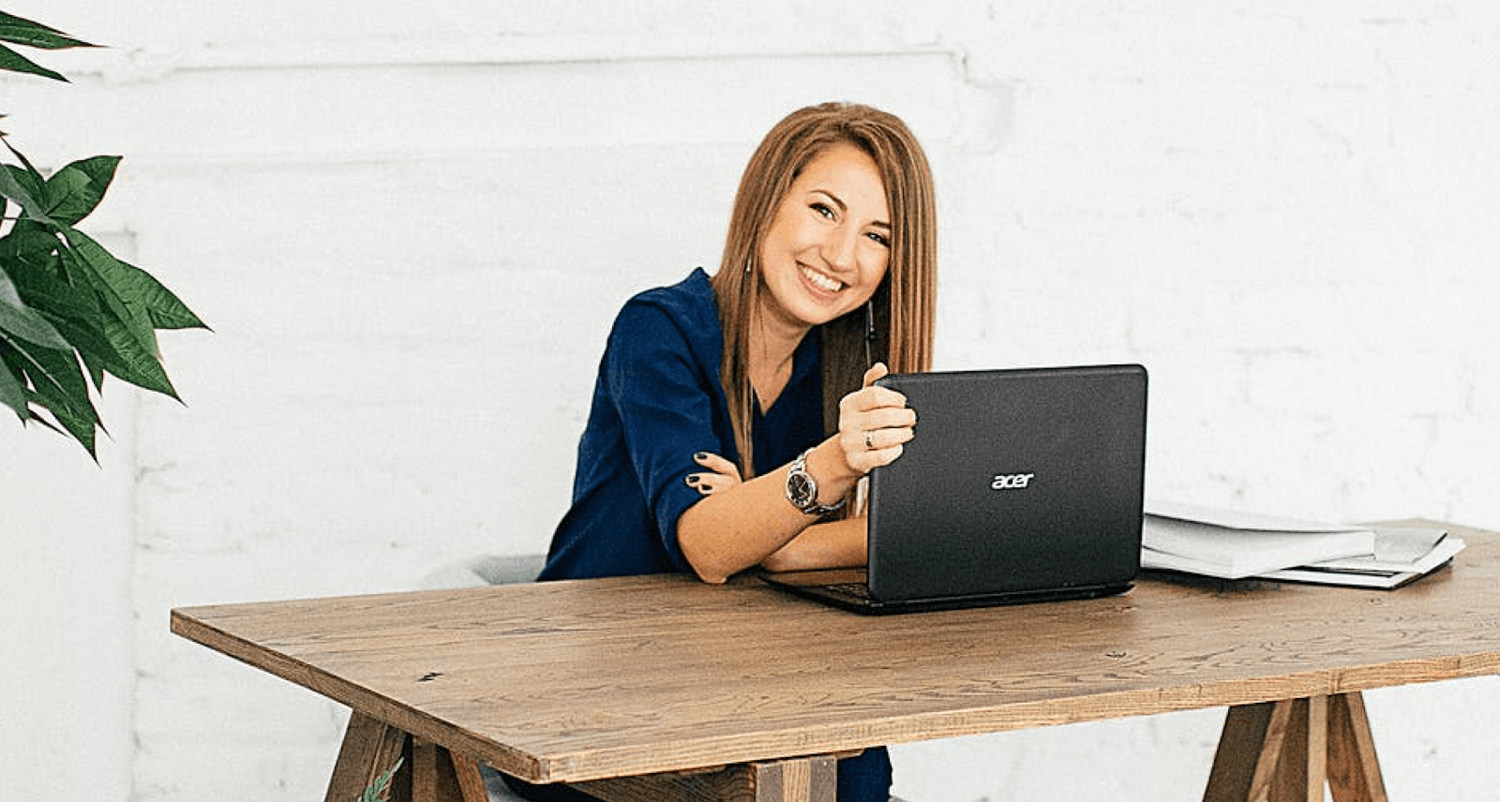 A lady working on a laptop