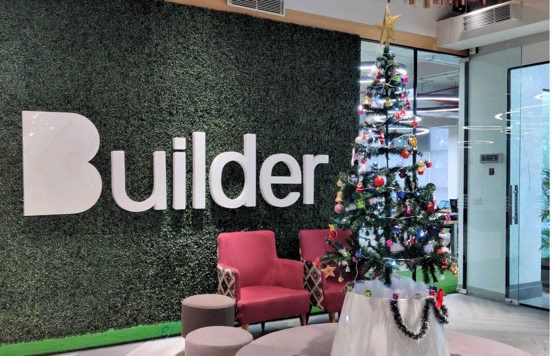 Builder holiday update